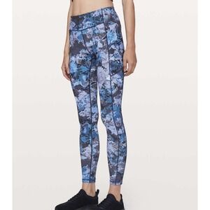Lululemon Speed Up Tight *Full-On Luxtreme 28" Screen Camo Multi Blue Sz 6 C4